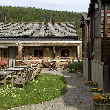 לינה וארוחת בוקר Ekshärad Sun Dance Ranch מראה חיצוני תמונה