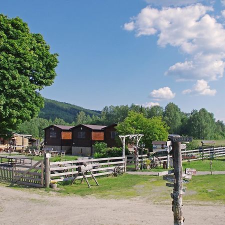 לינה וארוחת בוקר Ekshärad Sun Dance Ranch מראה חיצוני תמונה