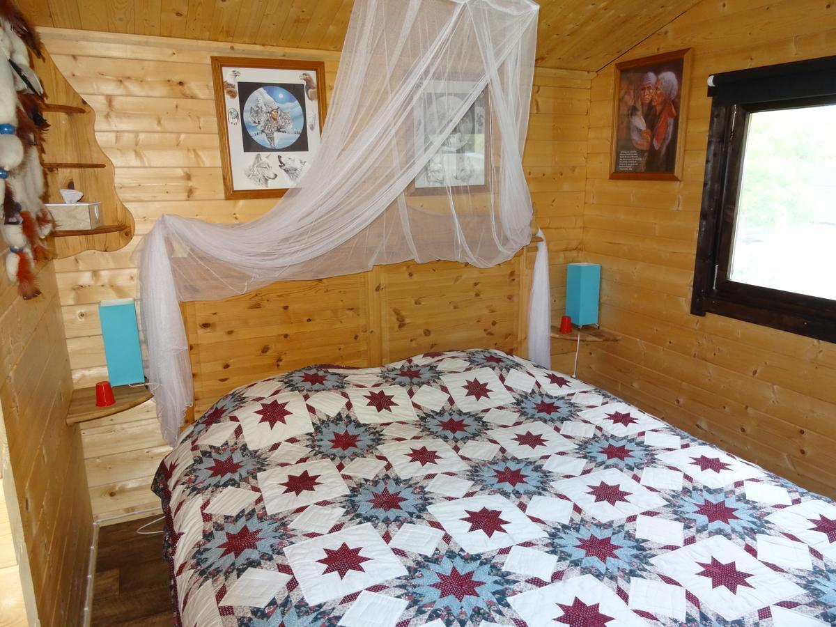 לינה וארוחת בוקר Ekshärad Sun Dance Ranch מראה חיצוני תמונה