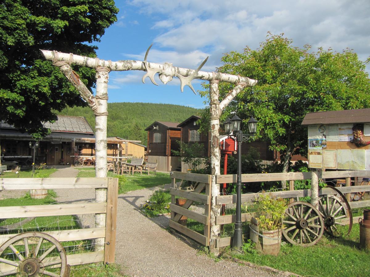 לינה וארוחת בוקר Ekshärad Sun Dance Ranch מראה חיצוני תמונה