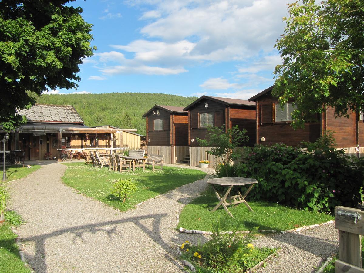 לינה וארוחת בוקר Ekshärad Sun Dance Ranch מראה חיצוני תמונה